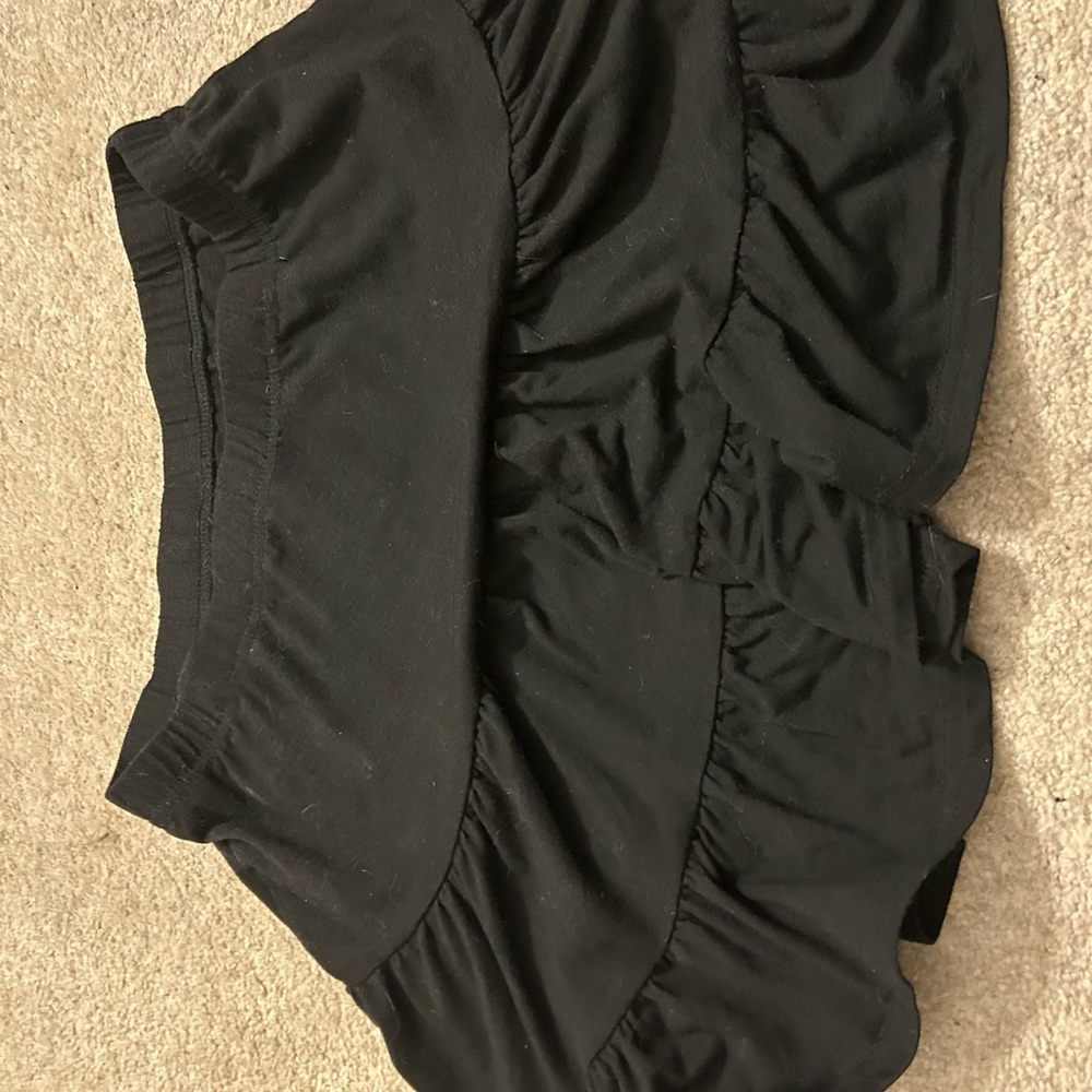Women's Black Ruffled Shorts | Size M